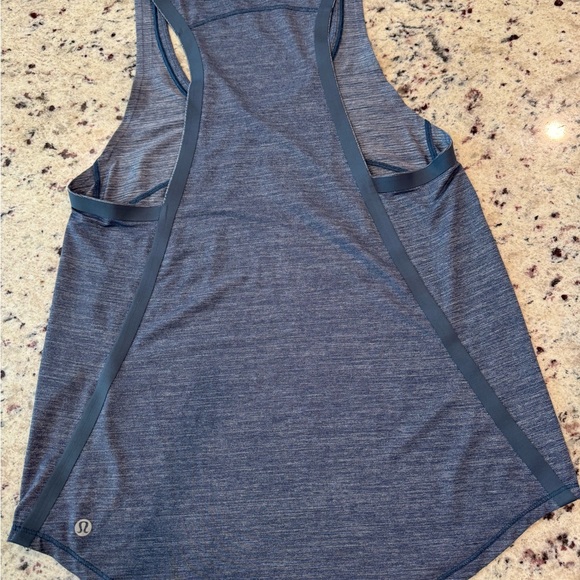 Lululemon tank top - Picture 2 of 4